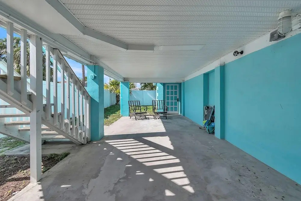 Bates Avenue House