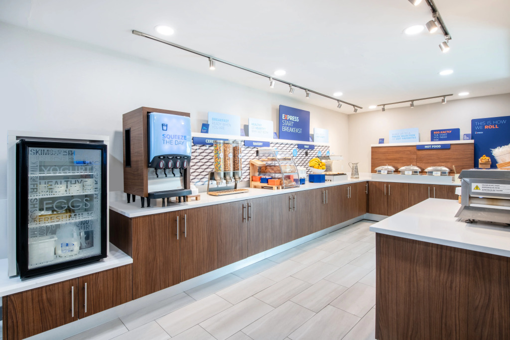 Holiday Inn Express & Suites Wilson-Downtown by IHG