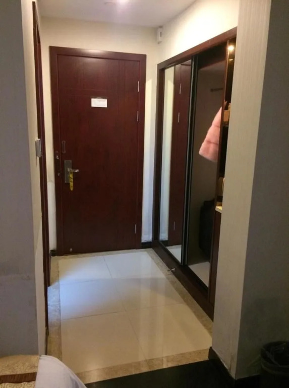 Lizhengmen Hotel