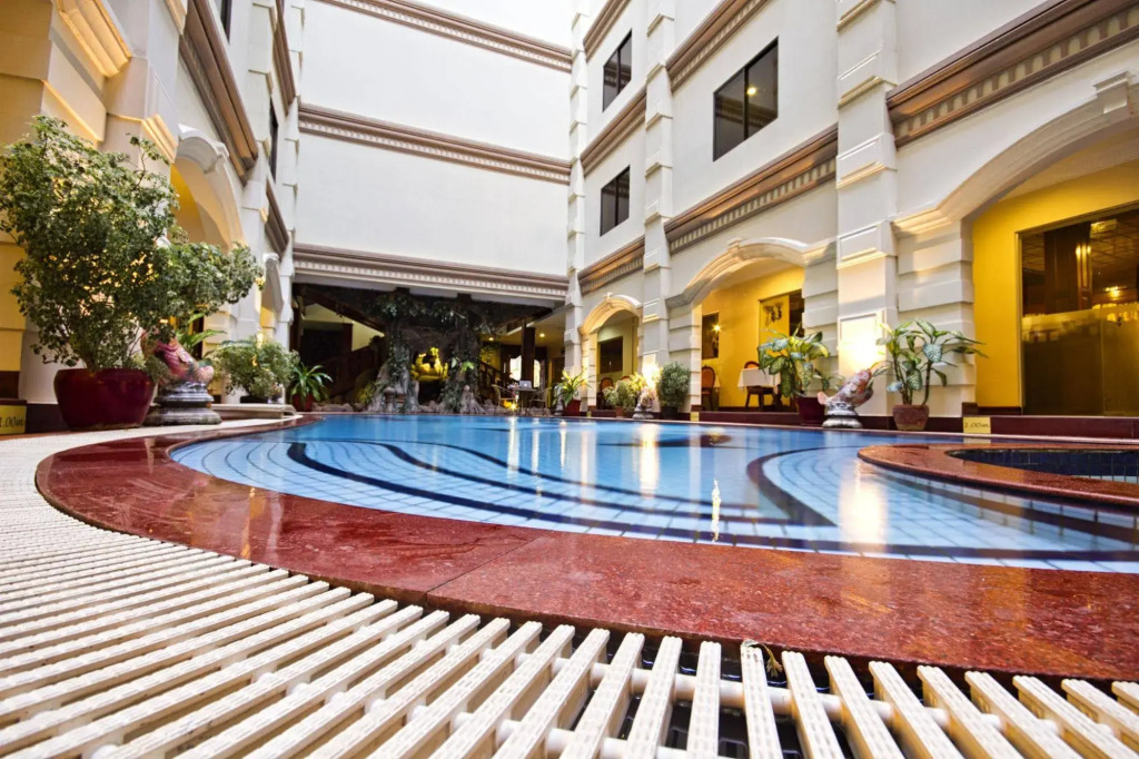 Majestic Oriental Hotel