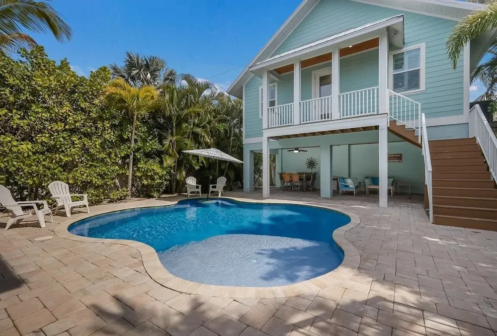 Jersey Girl 5 Bedroom Home by RedAwning