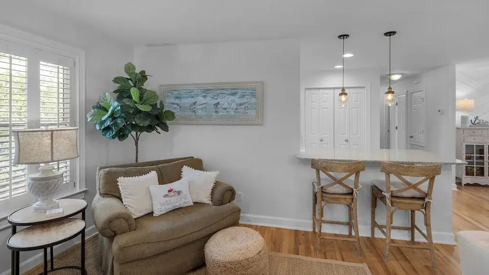 Classic Beach Home With Heated Private Pool - Sleeps 9