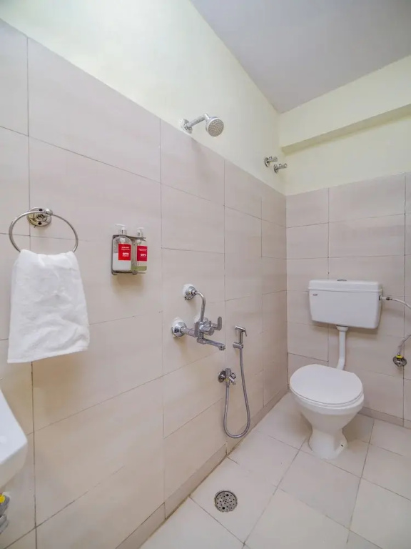 SilverKey Executive Stays 19907 Hafeezpet