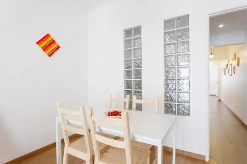Feels Like Home Marques Bright Apartment
