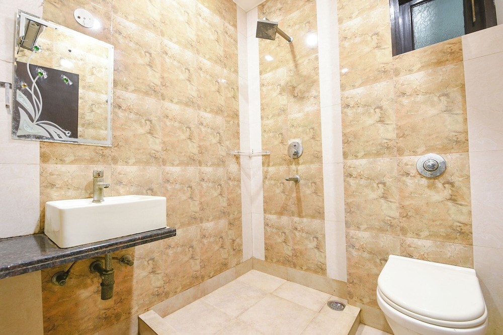 Fabhotel Fortune Residency - Nr Sarai Rohilla Railway Station