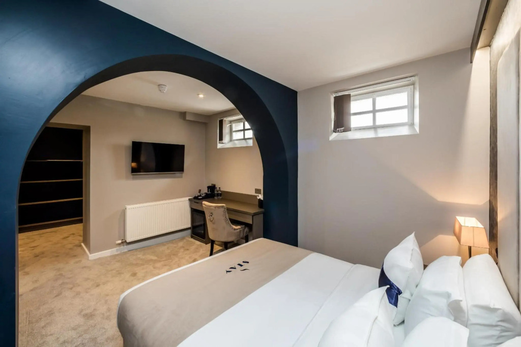 Stay Hotel