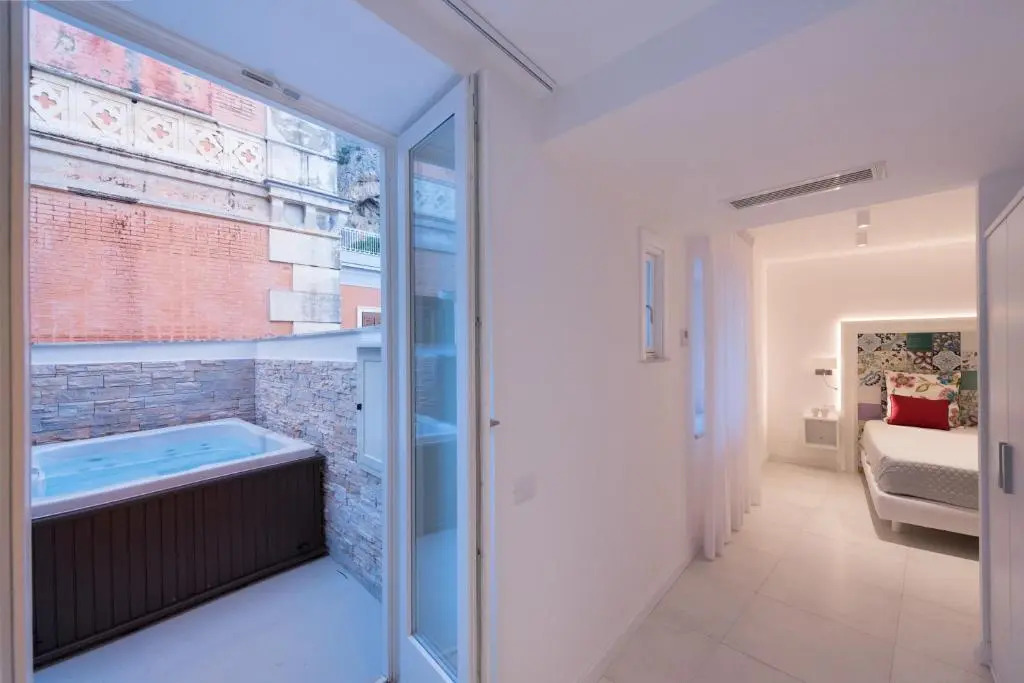 Amalfi Suite Boutique Hotel