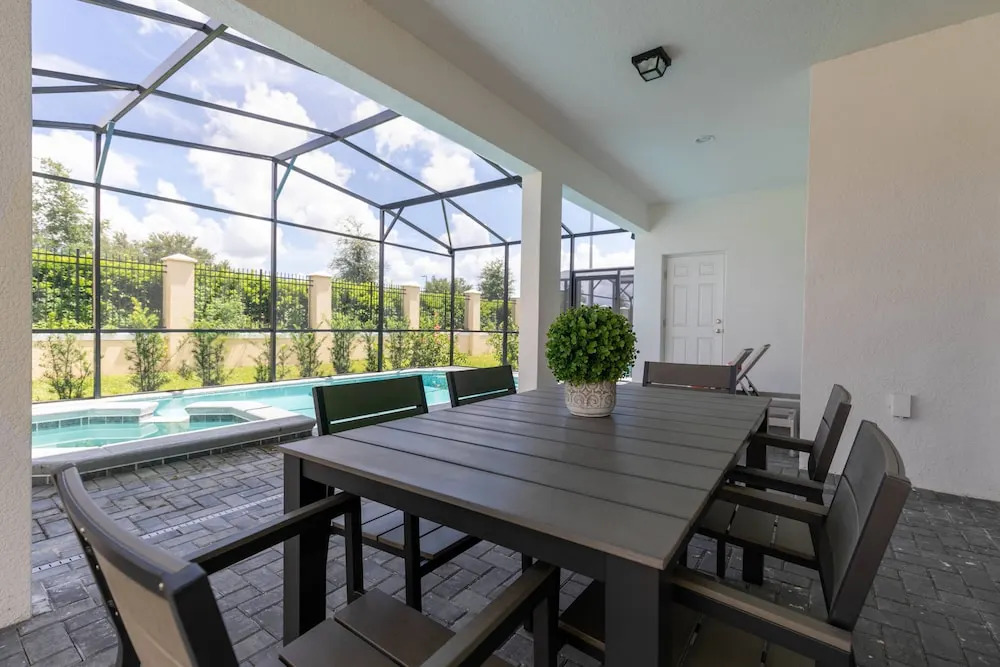 Brand New 6 Bedroom With Private Pool