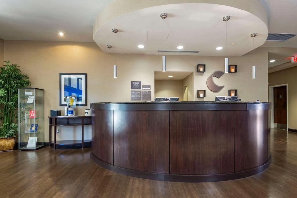 Comfort Suites Huntersville near Lake Norman