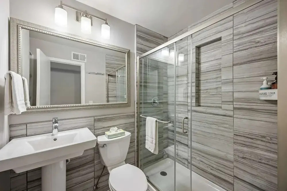 Brookwood Courtyard by BCA Furnished Apartments Bcc1b 04 D