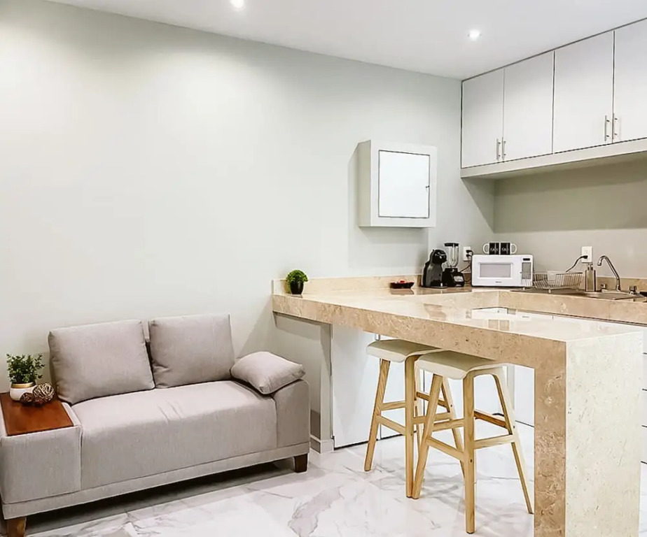Level luxury condos