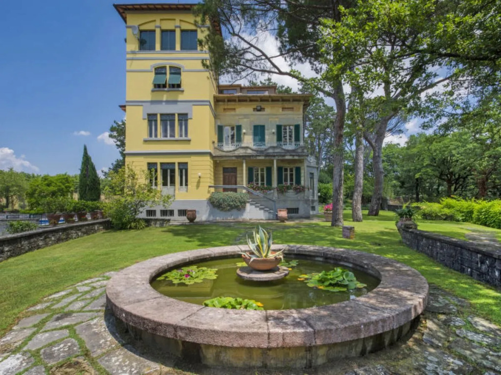 Villa Poggio Patrignone-1 by Interhome