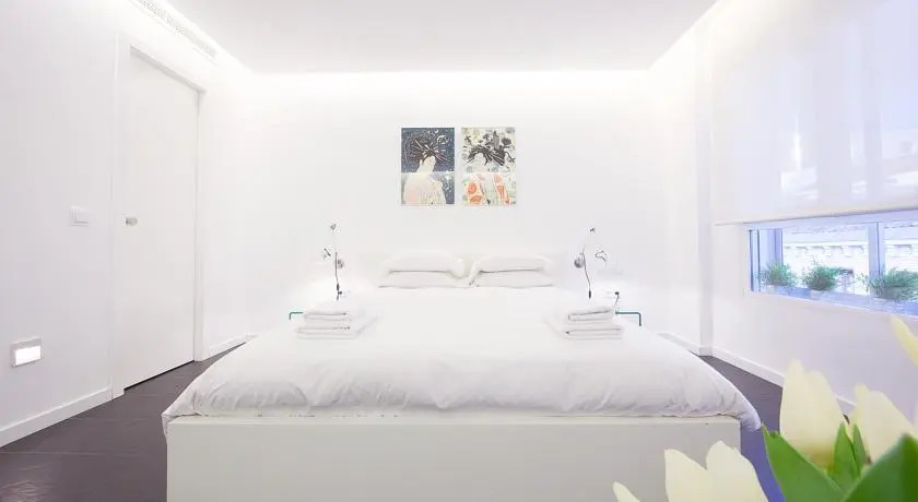Nosolohotel Opera