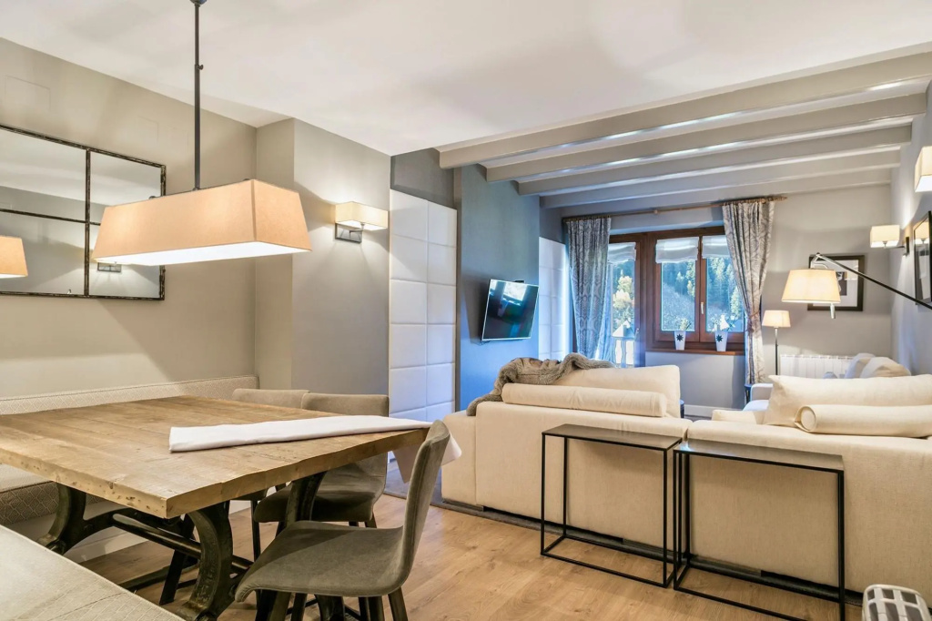Luderna - Apartamento con terraza Bonaigua D8 Bordius