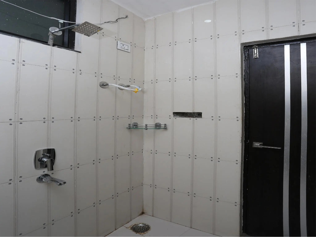 Collection O 10589 Laxmi Guest House