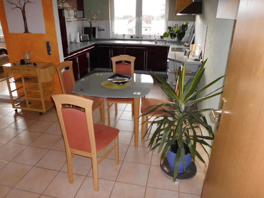 WOHNUNG FüR 3 - 4 PERSONEN