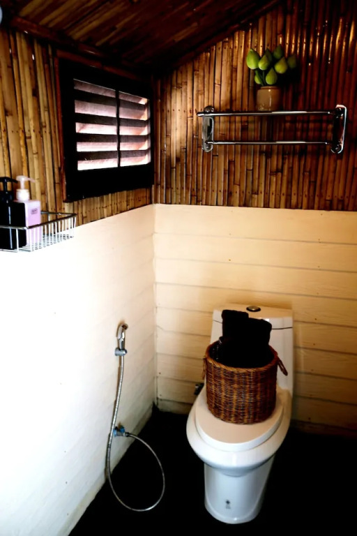 บ้านริมเลปากประ Banrimlay Pakpra