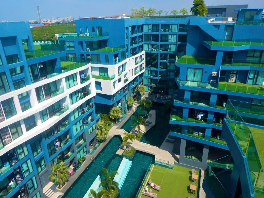 Acqua Condominium 2