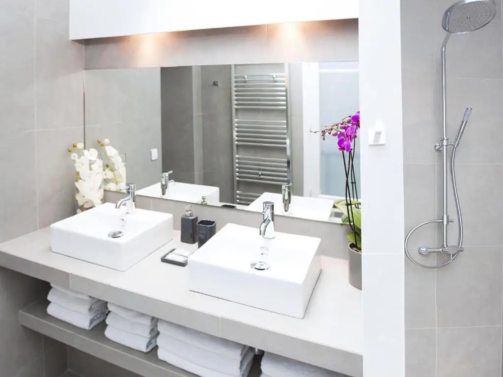 LivinParis - Luxury 2 Bedrooms Le Marais I
