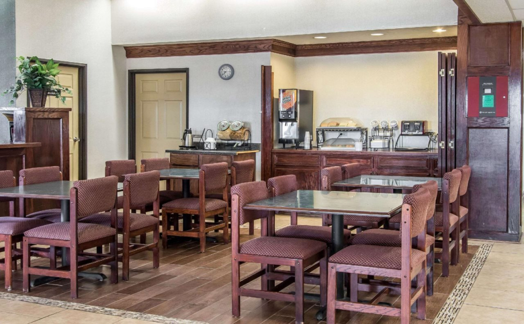 Quality Inn Moore - Oklahoma City