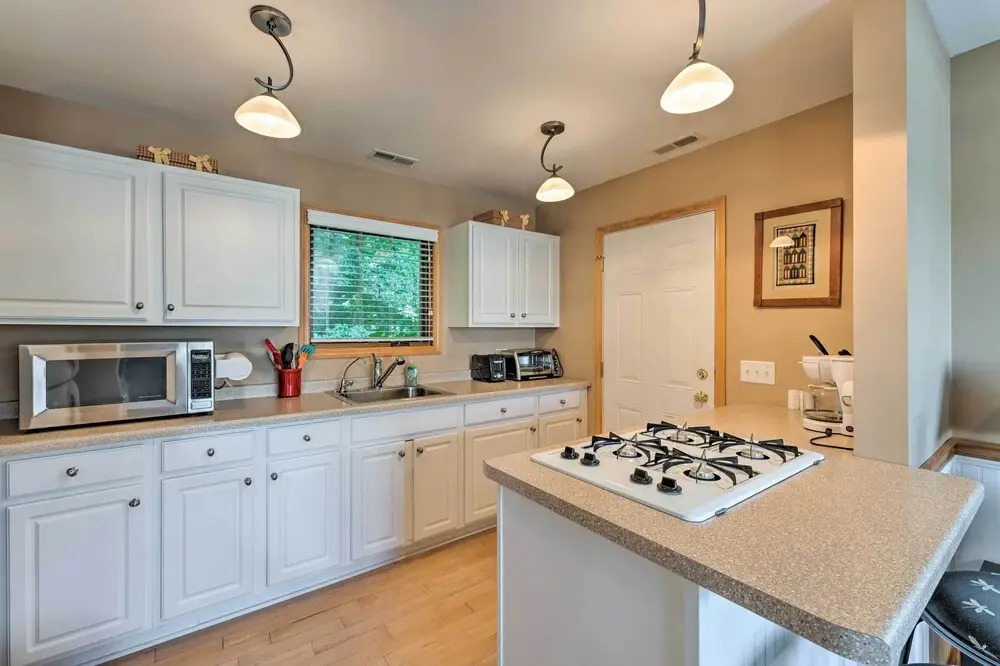 Renovated & Spacious Cabin w/ Patio & Grounds