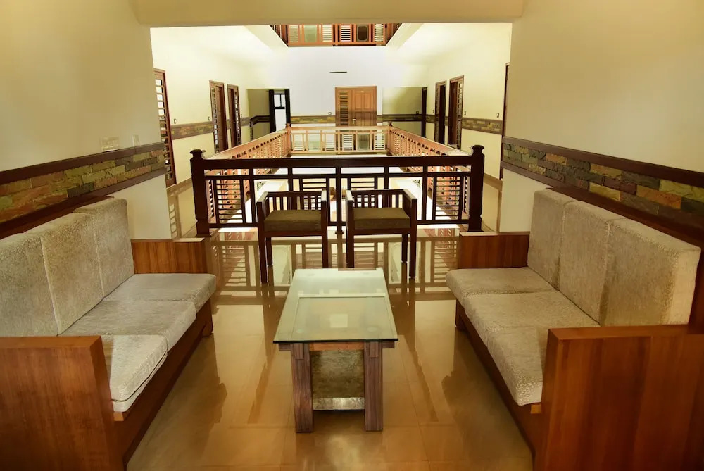 OYO 9404 Hotel White Fort