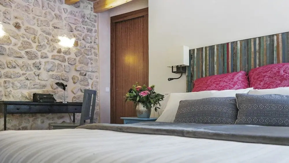 Casa Abeurador, en el casco antiguo