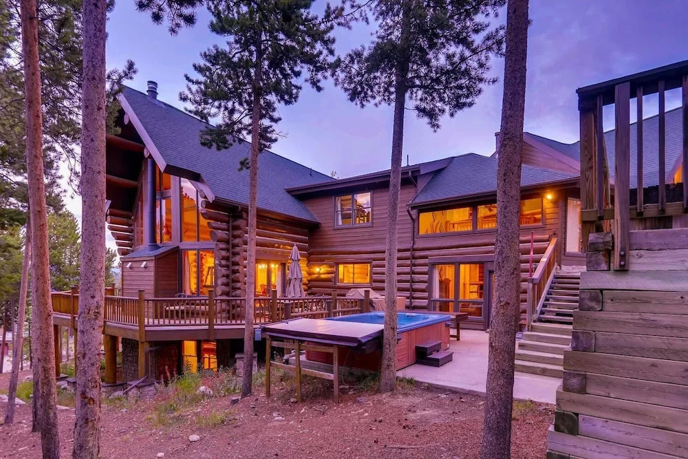 Ski Classic Lodge