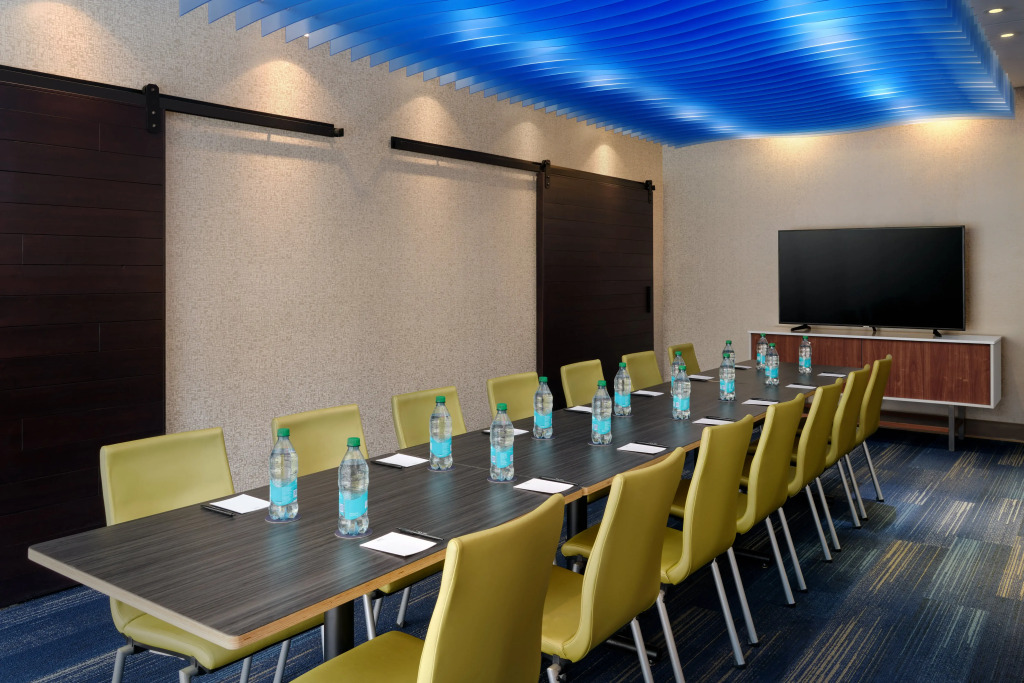 Holiday Inn Express & Suites Brunswick by IHG