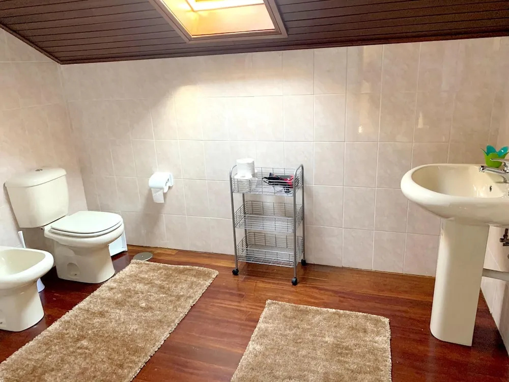 House With 8 Bedrooms in Ponte de Lima, With Wonderful Mountain View, Terrace and Wifi