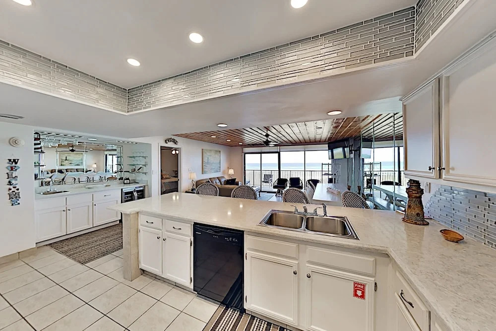 New Listing! Beachfront Bliss W/ Pools & Sauna 3 Bedroom Condo
