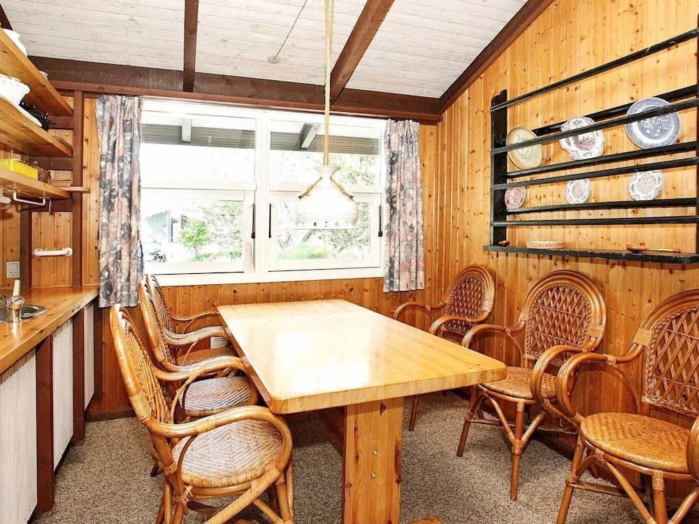 Cozy Holiday Home in Albaek near Sea