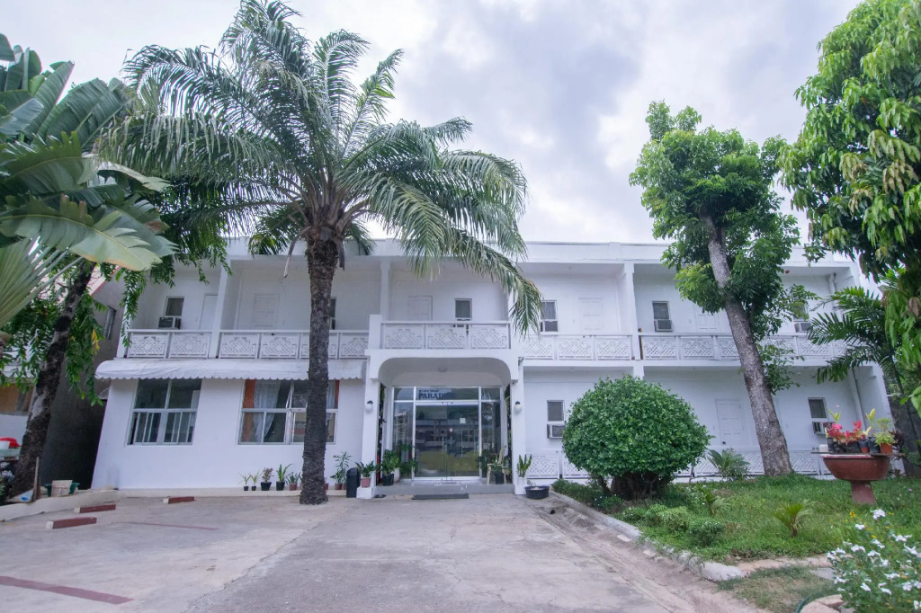 OYO 596 Casa Vista Blanca Inn