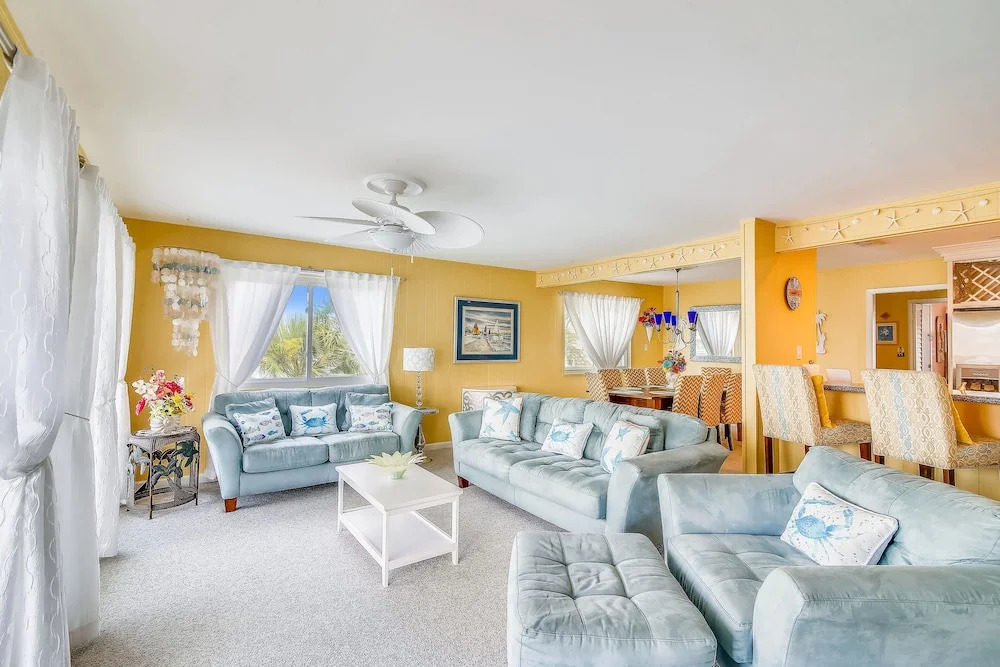 Baydream Believer! 5 Bedroom Home