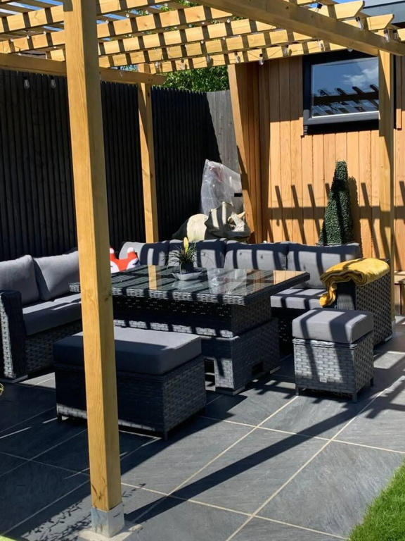 Lodge , air con , Free Parking , Mini bar
