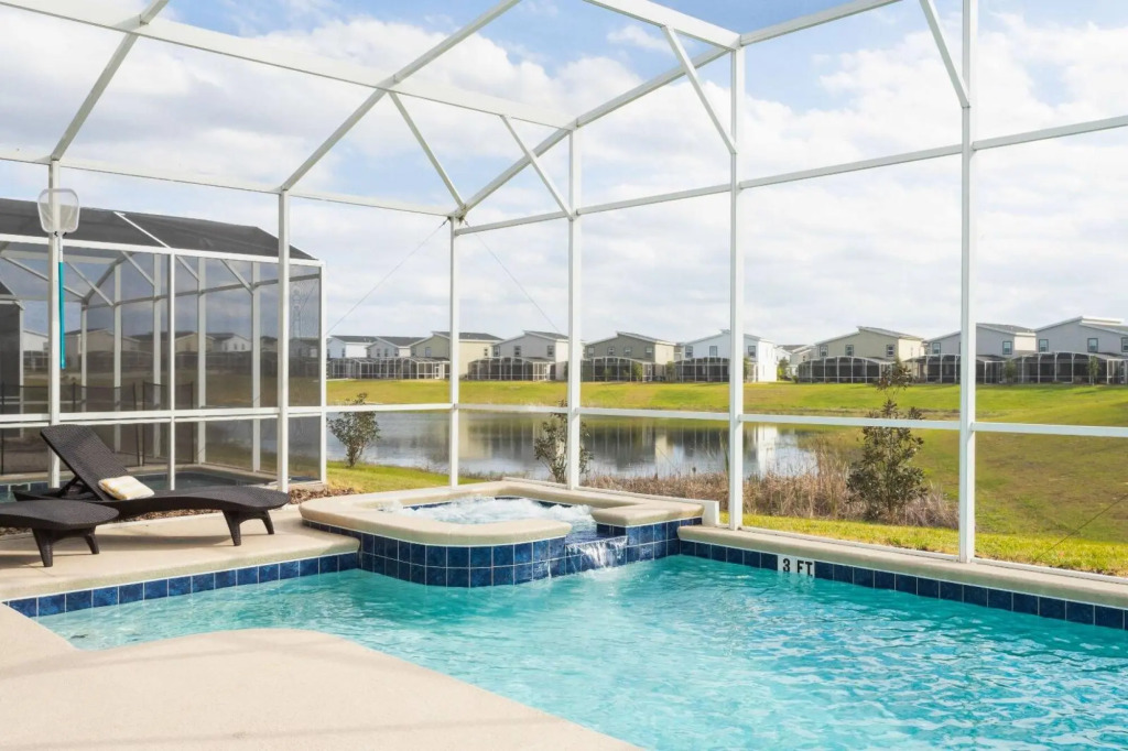 Wonderful 6bd 5bat w Golf Course Championsgate