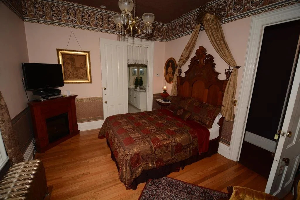 DeLano Mansion Inn