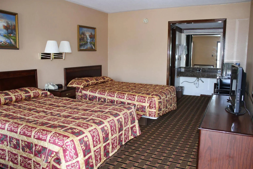 Victorian Inn Athens TX