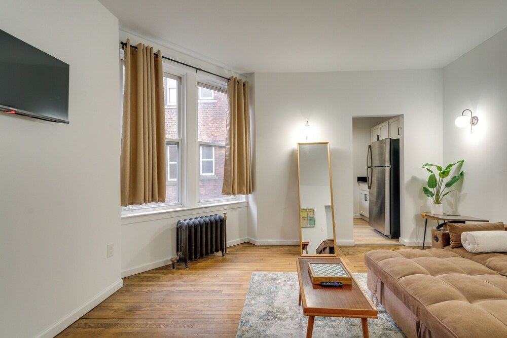Pet-friendly Midtown Gem, 1 Mi to Dtwn Detroit