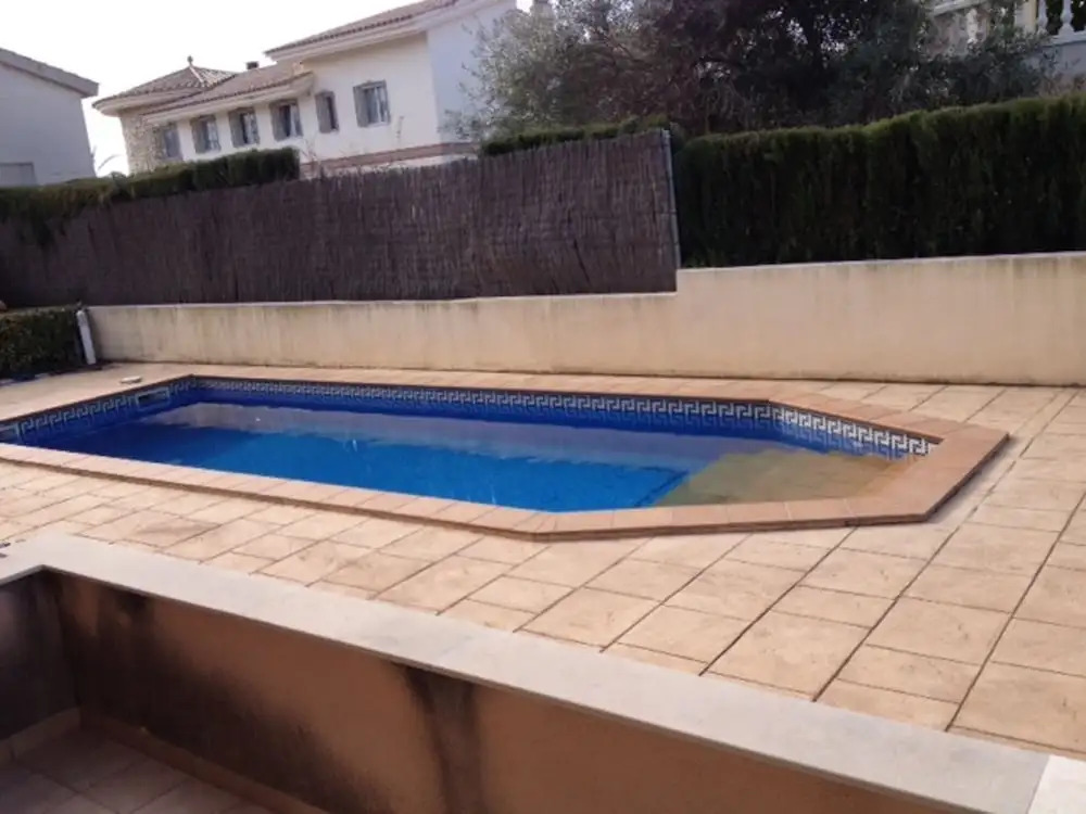 House With one Bedroom in L'ampolla, With Pool Access and Enclosed Gar