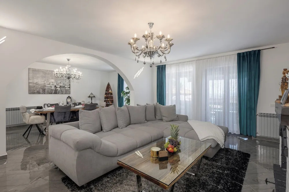 Villa Natali With Pool And Sea View