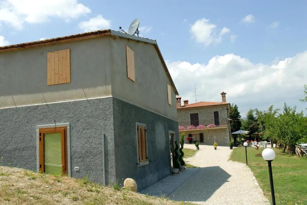 Cozy House in Caprese Michelangelo with Private Pool