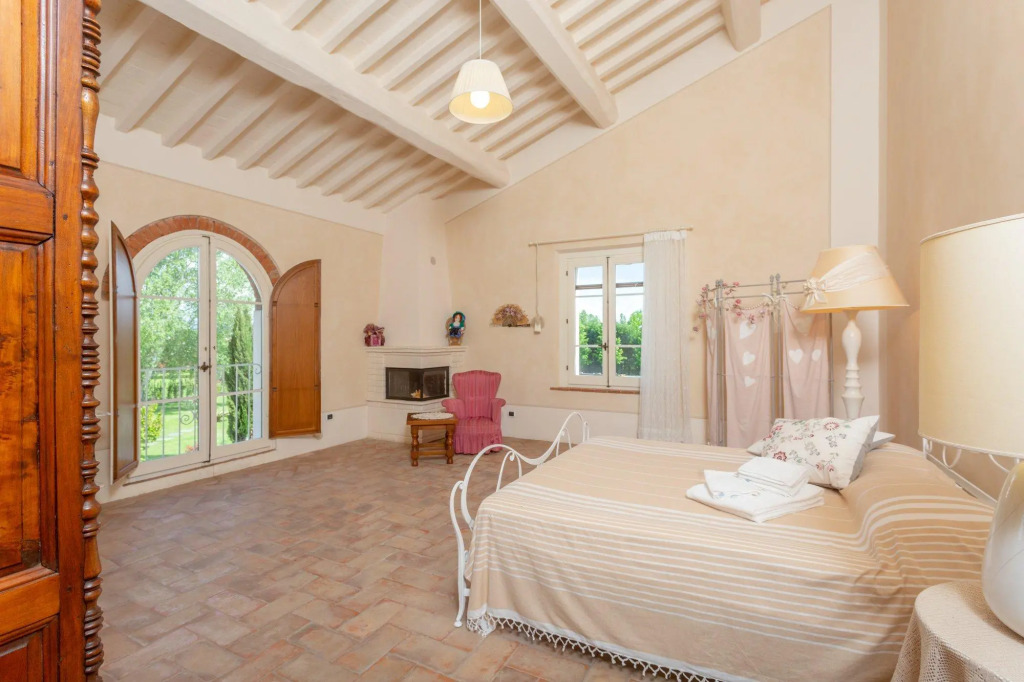Villa Rossa Large Private Pool WiFi