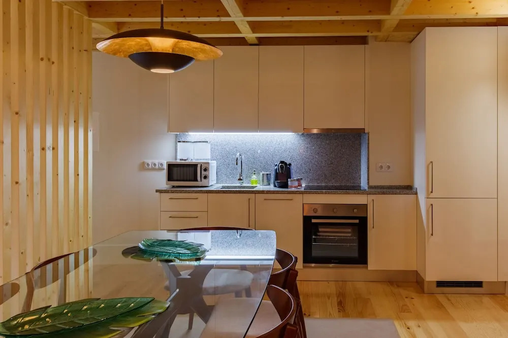 MZ By UNA Apartments