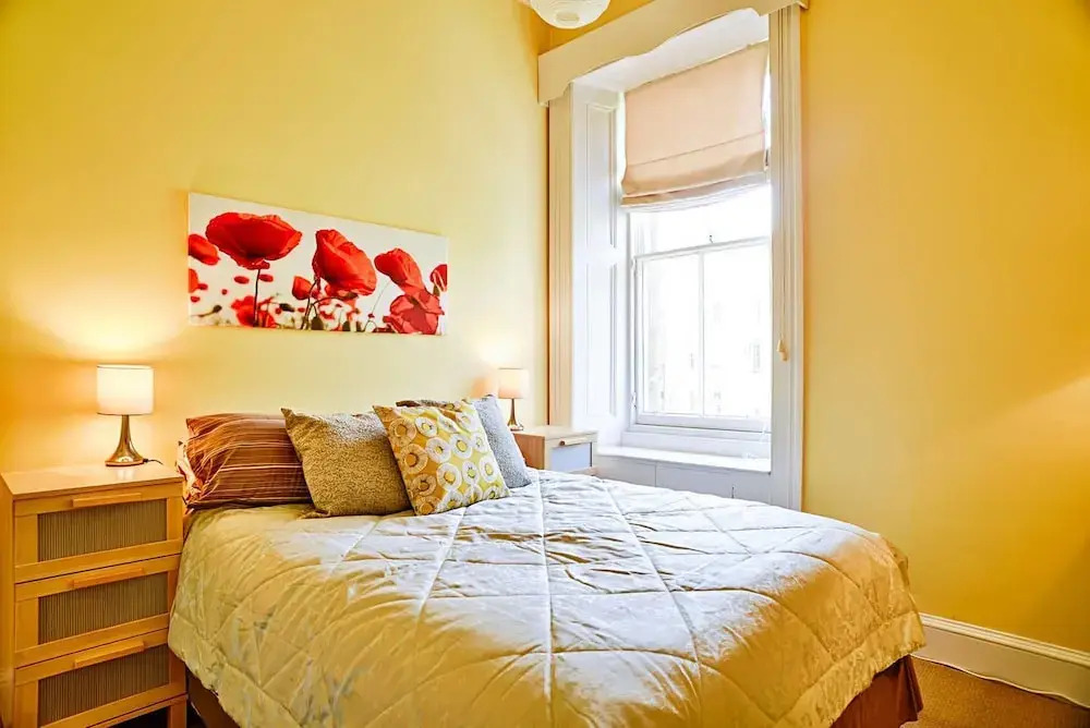 Fabulous location in peaceful New Town cul-de-sac