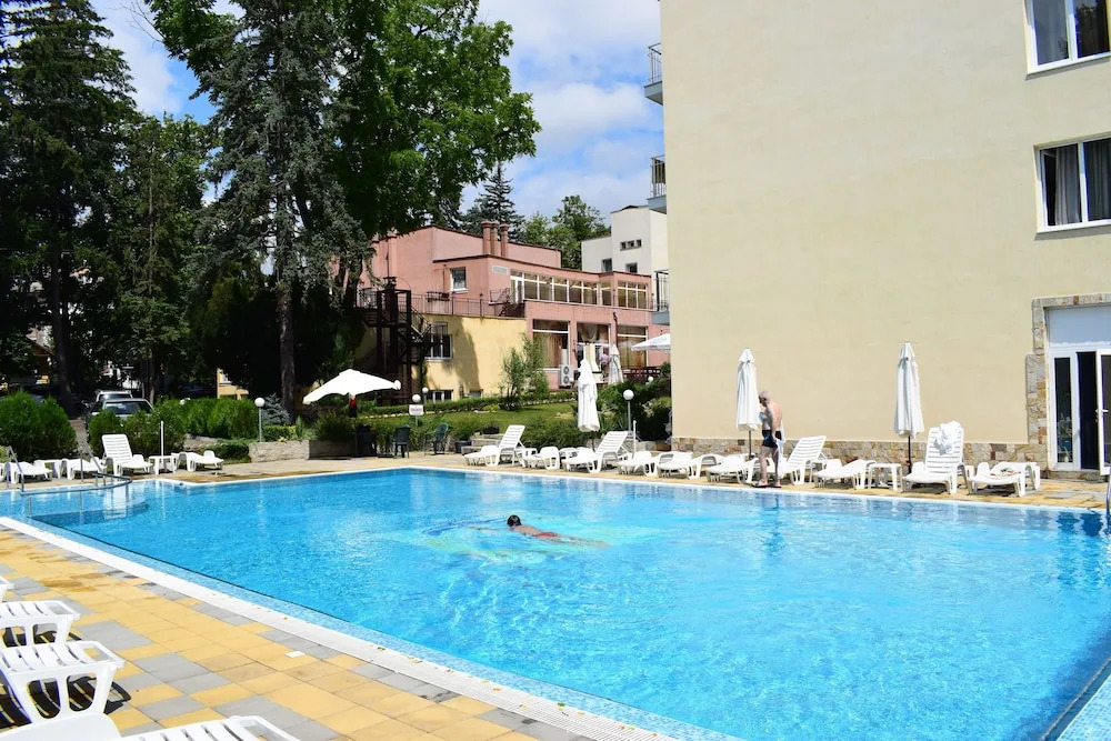 Druzhba Hotel