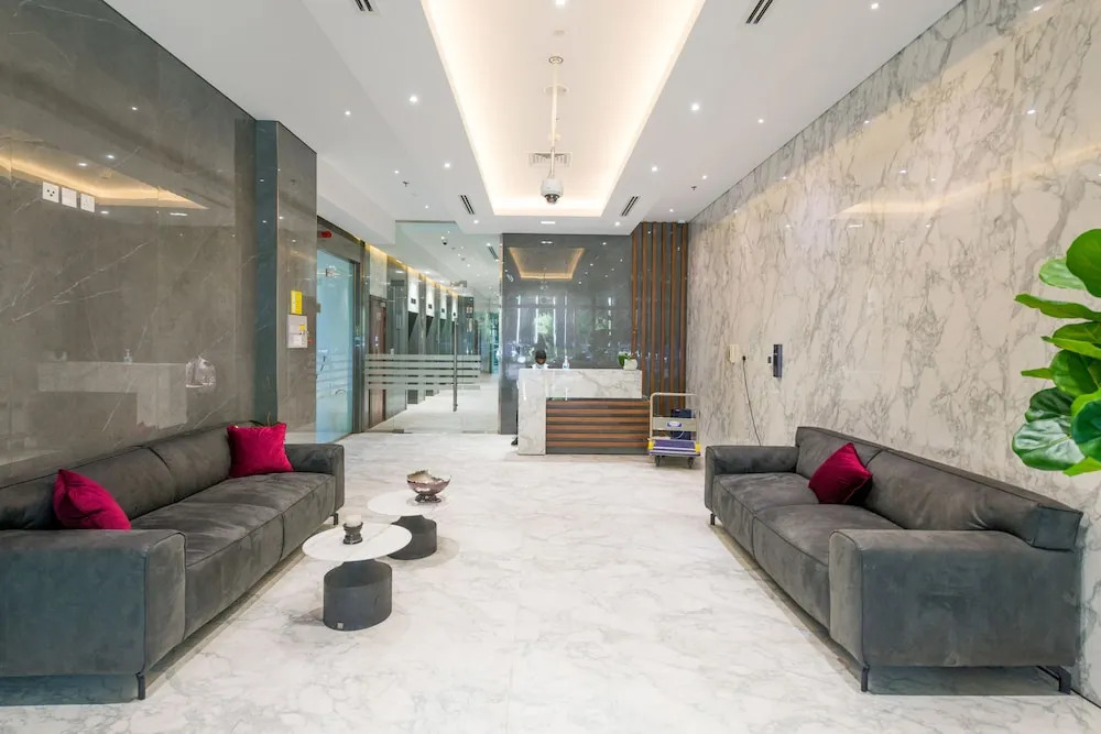 Damac Mall Street Residences