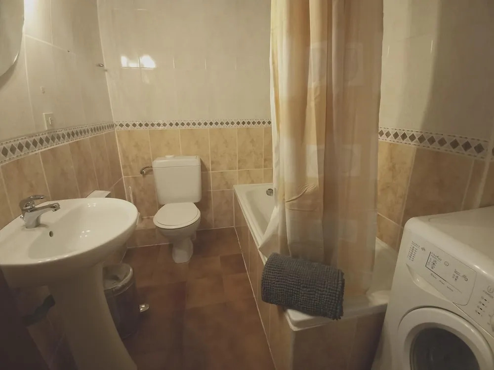 Apartment With 2 Bedrooms In Mas De Ribafeta With Wifi
