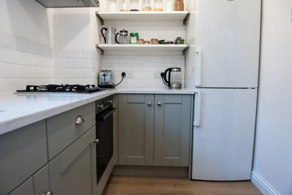 Bright Two Bedroom Ground Floor Apartment