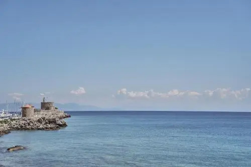 Flat 2 Bedrooms 1 Bathroom - Rhodes